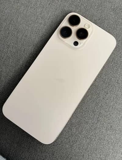 iPhone 16 Pro Max