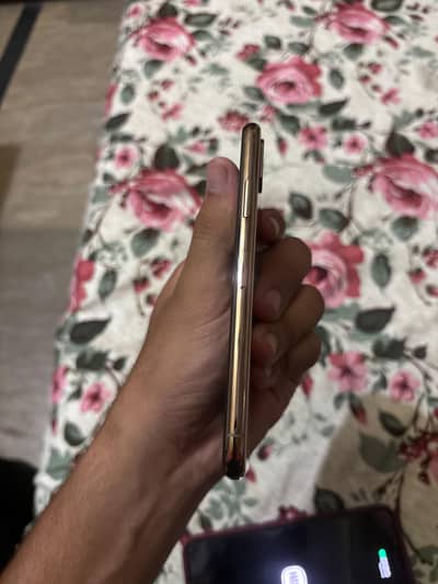 Apple iPhone XS icloud locked  all parts original urgent sale
