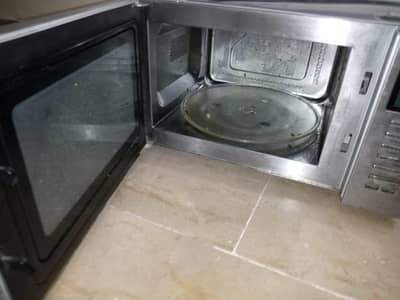 Microwave oven for urgent sell