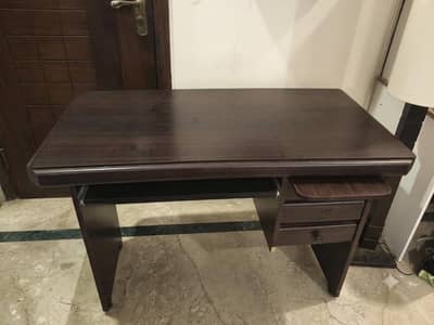 computer table