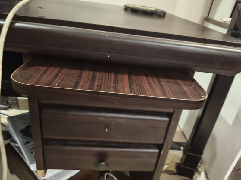 computer table 1