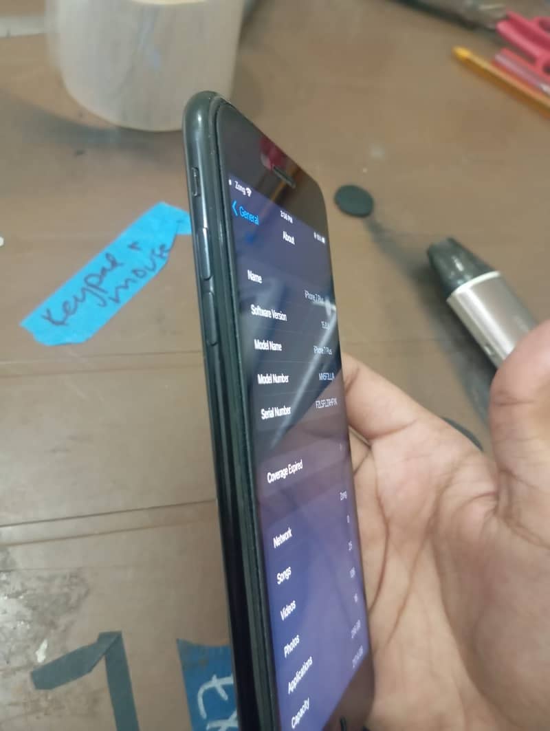 Apple iPhone 7 Plus 2