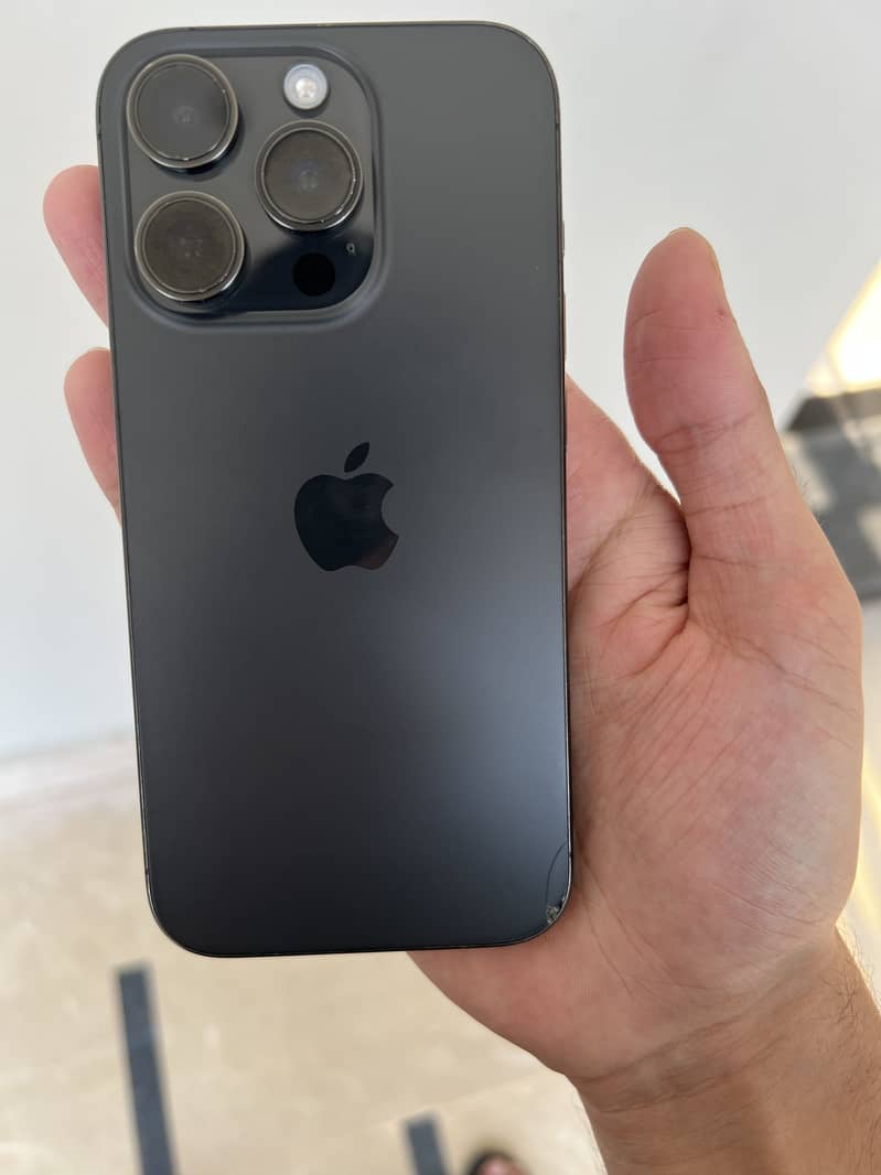 iPhone 15 Pro 3