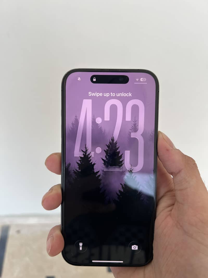 iPhone 15 Pro 4