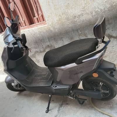 Scooty / Scooter For Sale