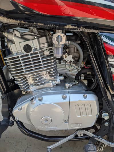 Suzuki gs 150 5500 km driven