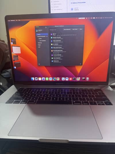MacBook Pro 15-inch 2017 Core i7 16GB RAM 1536MB Graphics