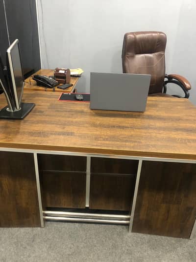 office tables/office furniture/table/console table etc