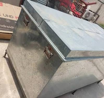 paiti with stand
