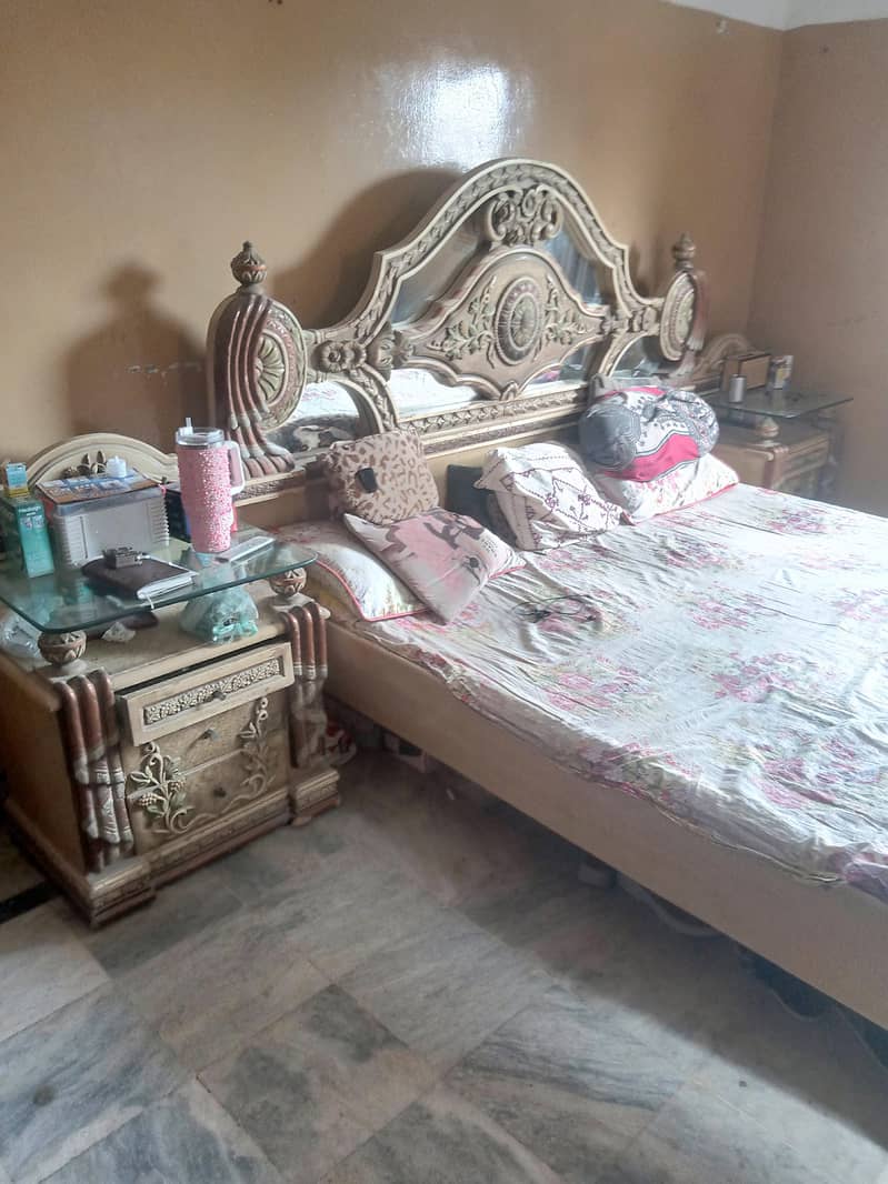 bed and dressing 2