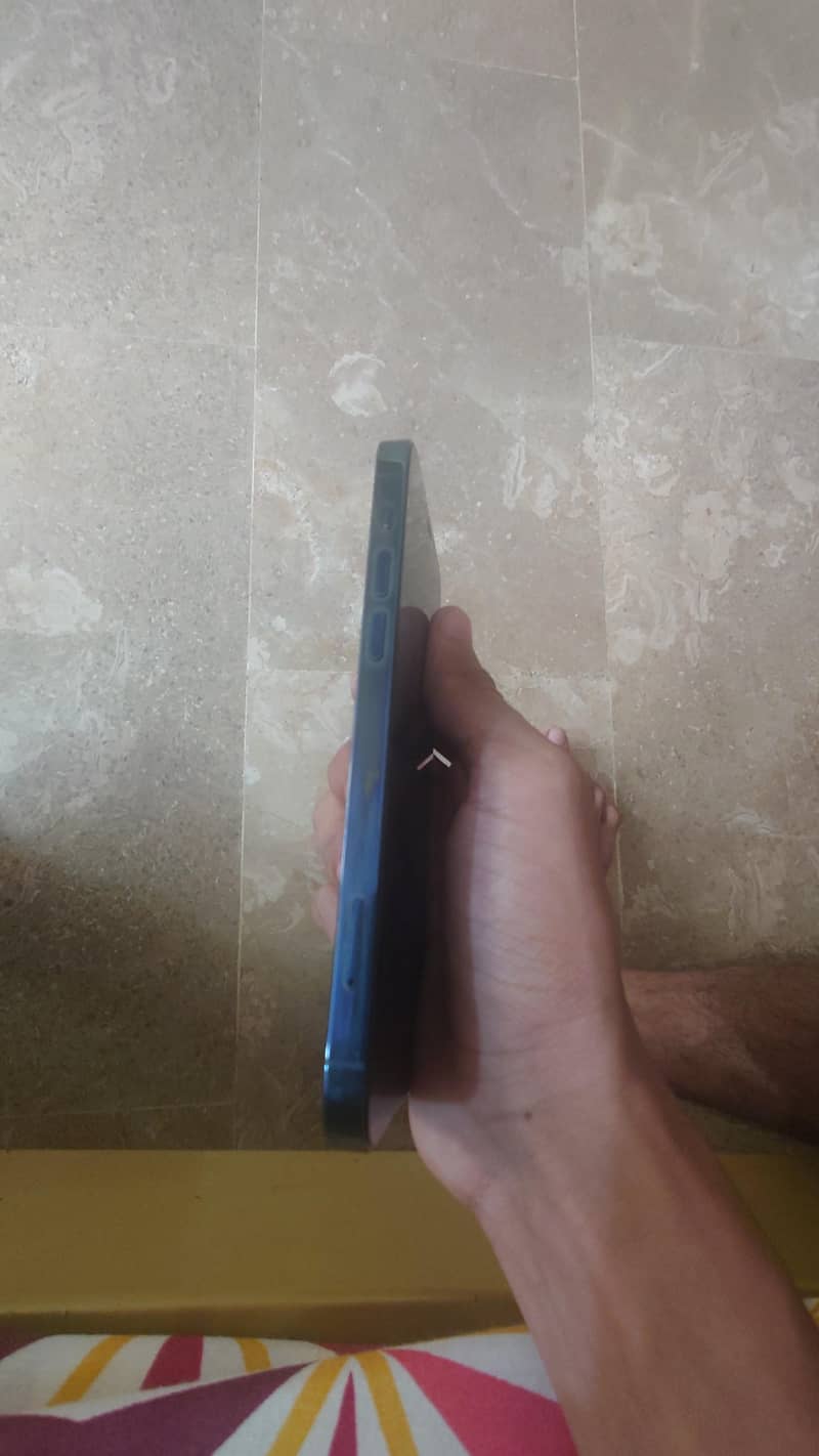 iphone 12 pro 2