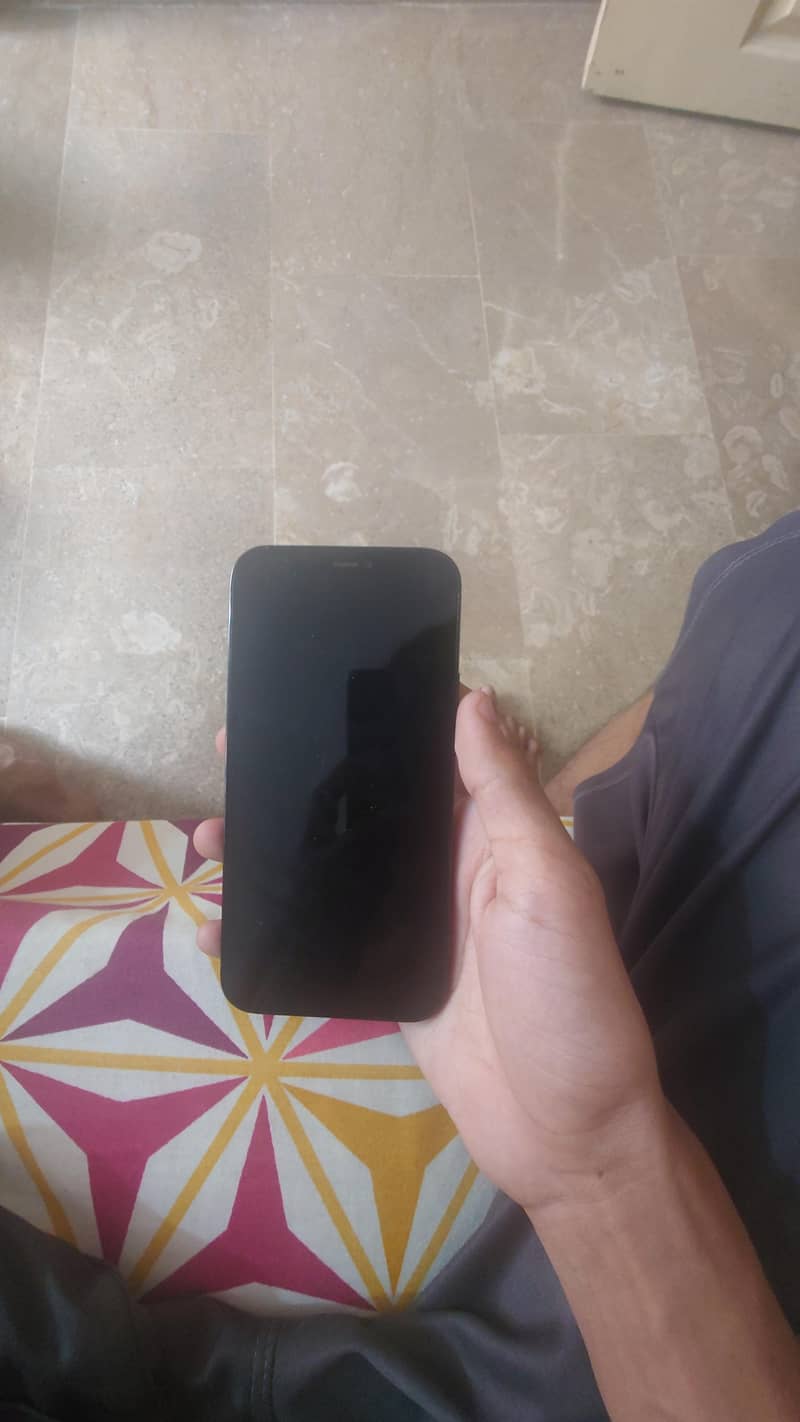 iphone 12 pro 3