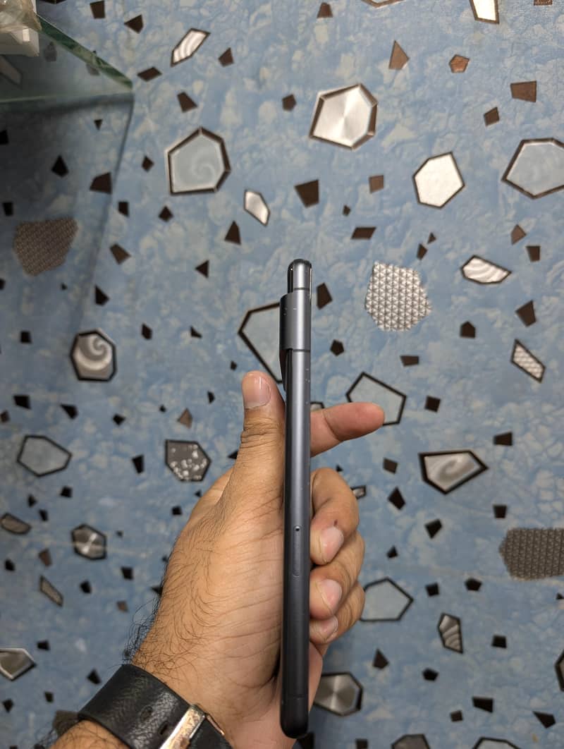 Google Pixel 7 3