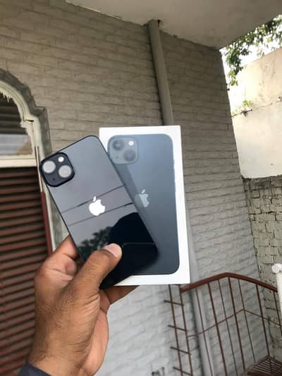Apple iPhone 13 128gb FU with original box