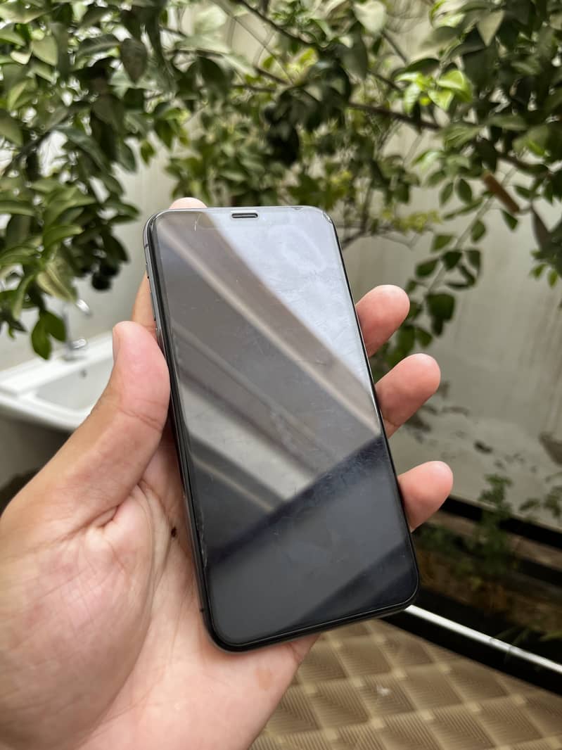 Apple iPhone X 12