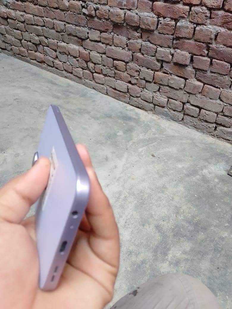 itel 200 2