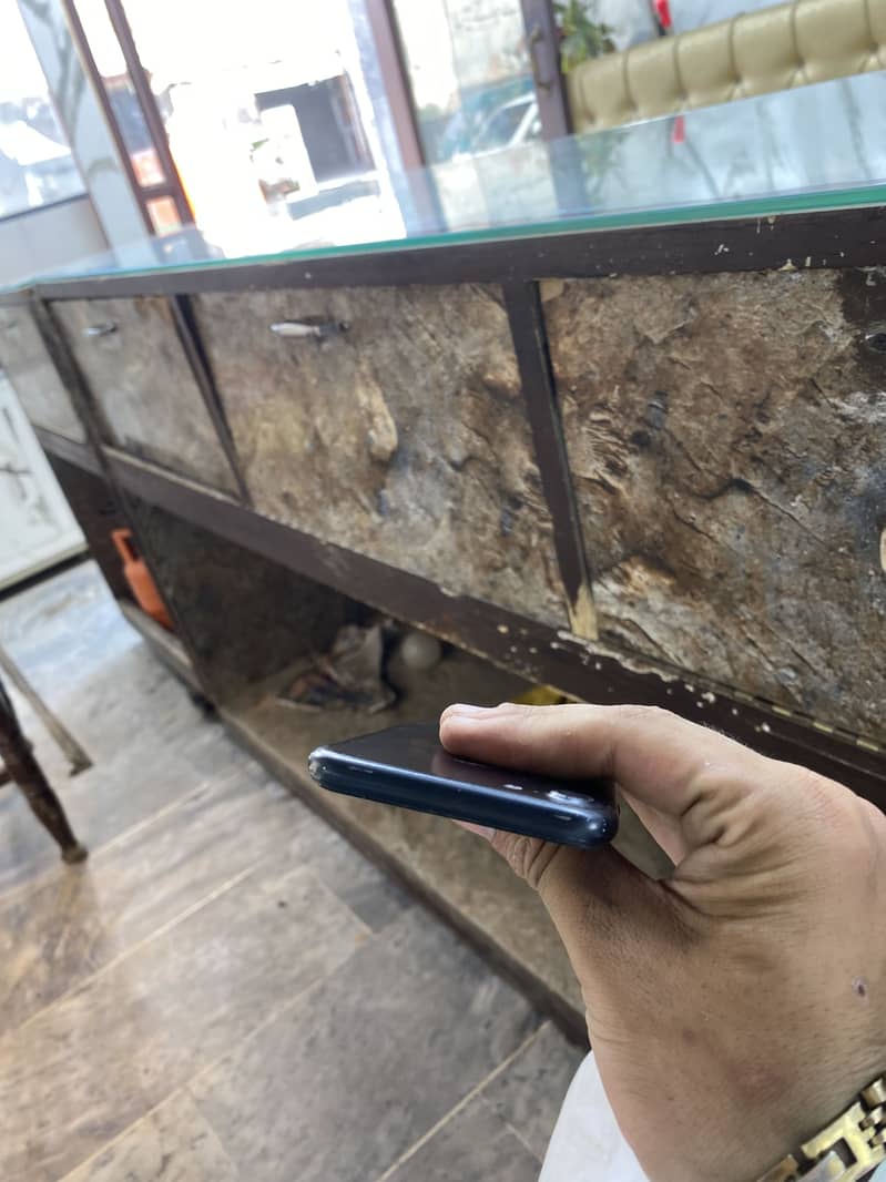 Apple iPhone 7 5