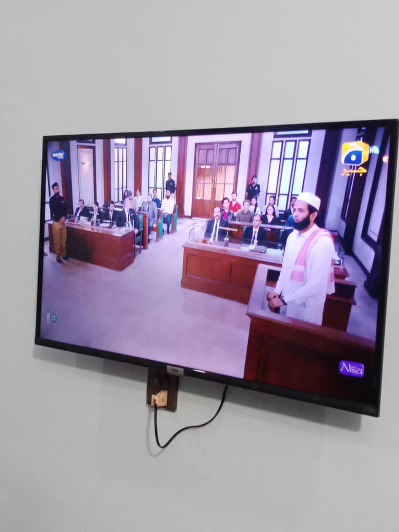 Android LCT 40" TCL 4