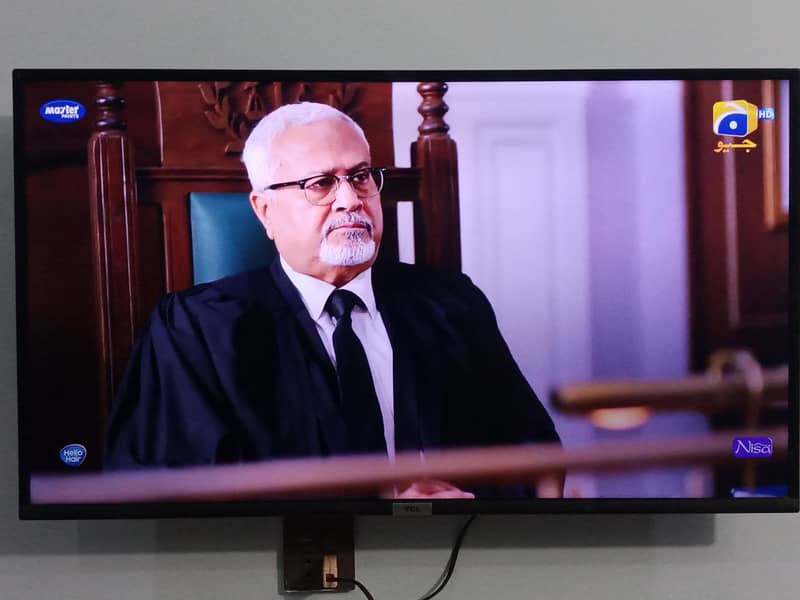 Android LCT 40" TCL 5