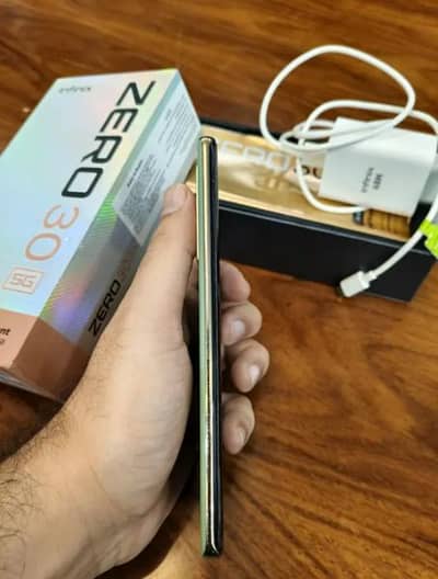 infinix zero 30 5G 8 GB RAM 256GB memory