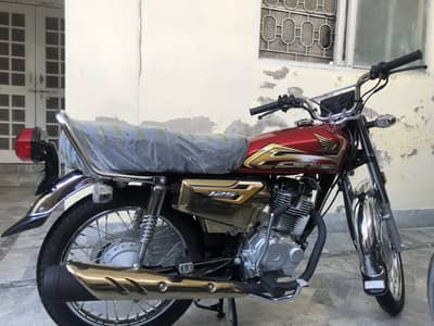 Honda CG 125 2025