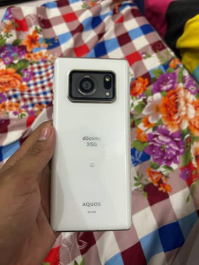 Aquos r6 5G