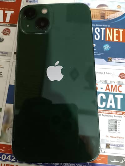 Apple iPhone 13
