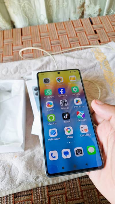 Redmi Note 13 Pro (8gb)+(256gb)+5000mahbattery
