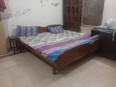 SOLID SINGLE BEDS