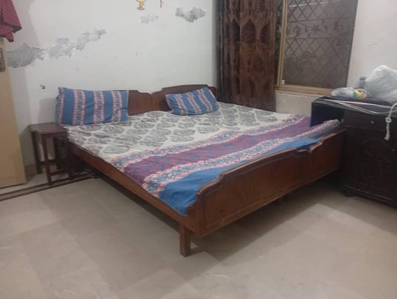 SOLID SINGLE BEDS 0