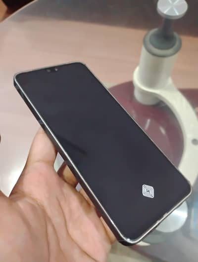 Vivo V23 12 GB RAM 256 GB ROM all okay only Back crack orking wise ok