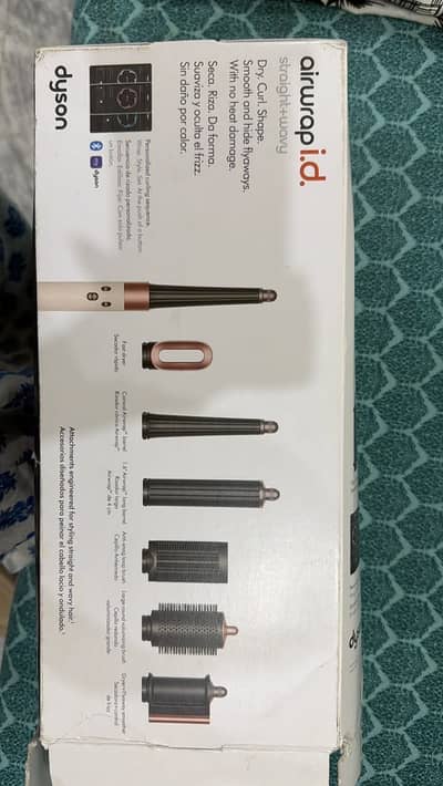 Dyson Airwrap i. d. ™ Straight+Wavy Multi-Styler & Dryer