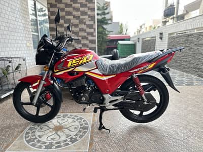 Honda CB 150F 2026