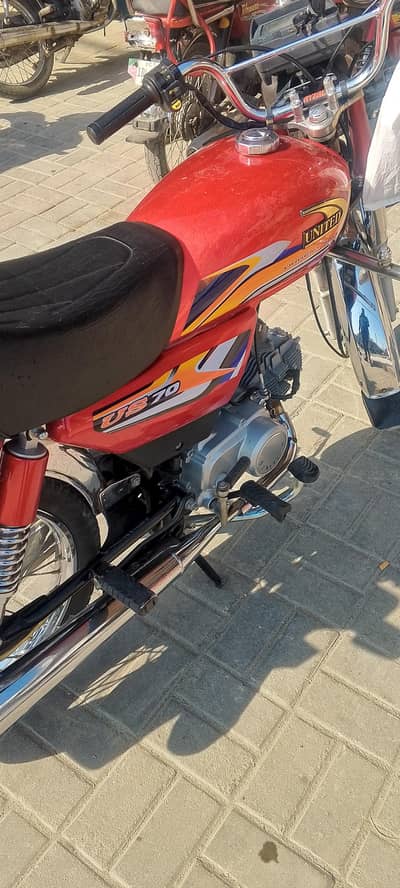 united CD 70 25/26 Model