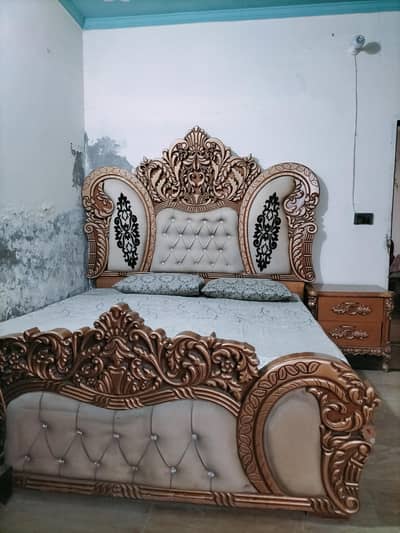 "Used Wooden Bed & Sofa Set – Excellent Condition"