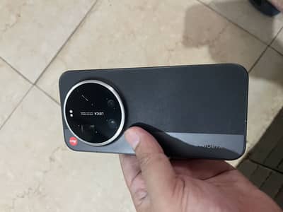 selling camera phone mi 17 ultra