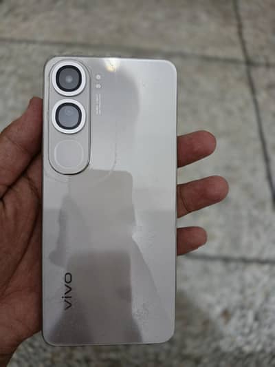 Vivo Y200