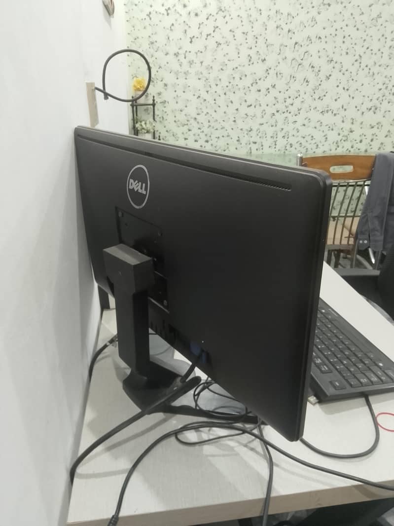 Computer LCD 1