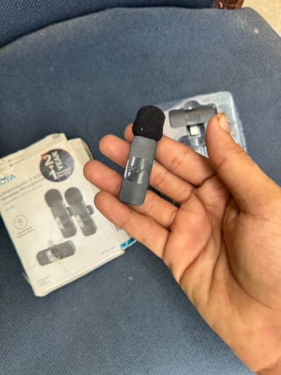 boya by v2 Mic slightly used