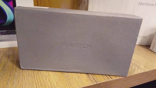 Apple Watch Ultra 3 49mm Black Titanium Milanese Loop
