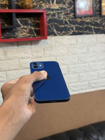 Apple iPhone 12