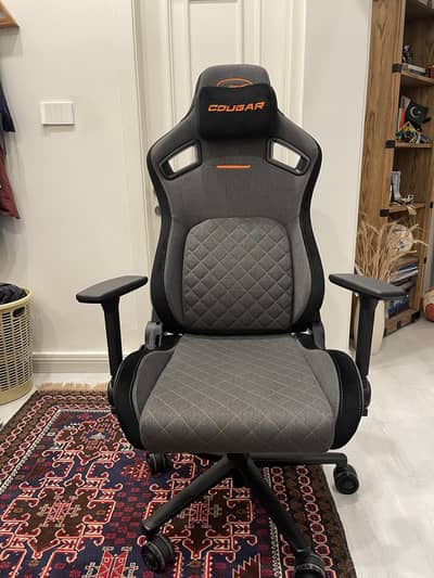 Cougar Defensor F Gaming Chair