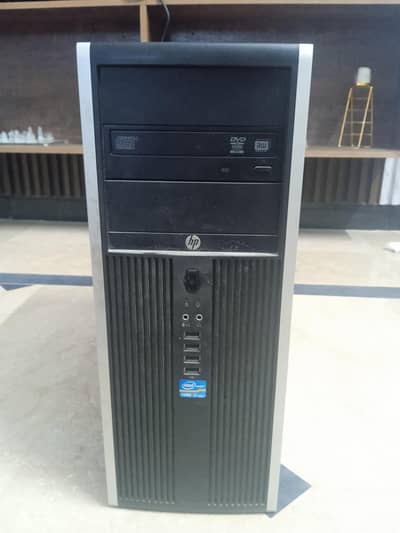 HP Compaq 8200 Elite Desktop - Intel Core i7, 4GB RAM, Dedicated GPU