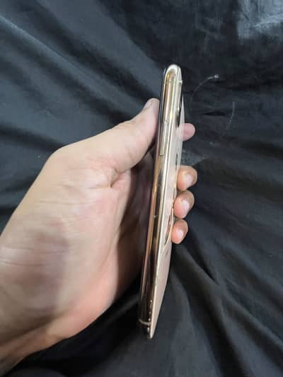Apple iPhone XS factory