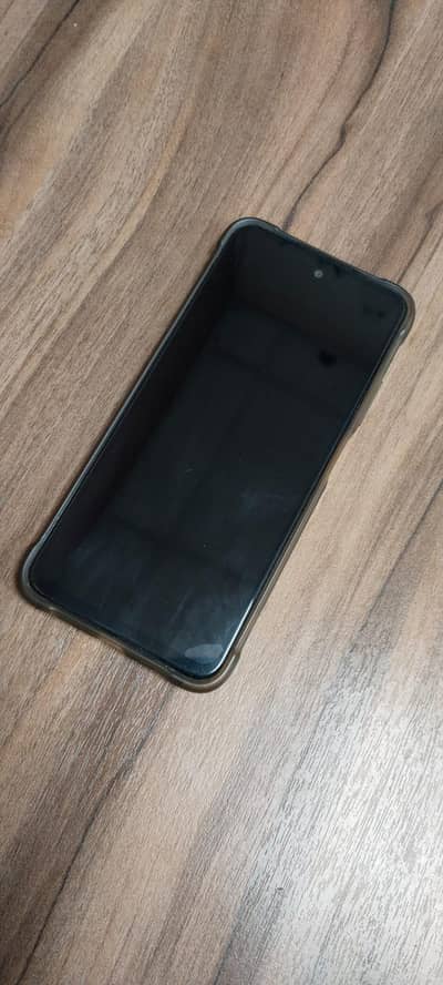 Itel P70 (4+4GB/128GB)