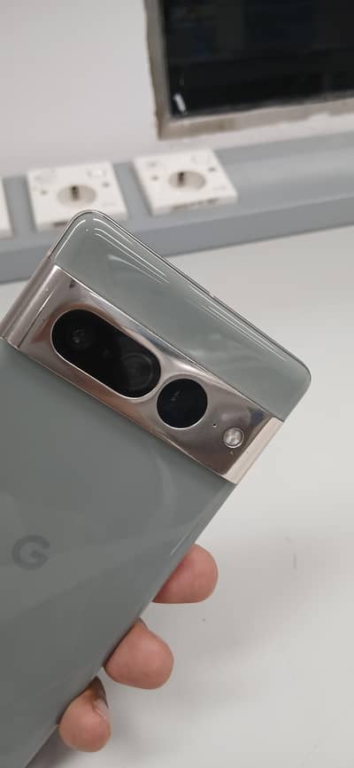 Google Pixel 7 Pro  100% Genuine Pieces