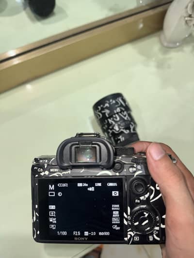 Sony A7iii and Sigma 85mm + Sigma 35mm in brand new condition