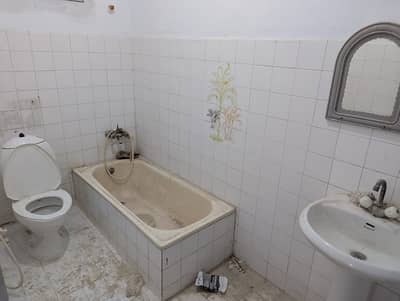 Portion for rent block 10 A Gulshan