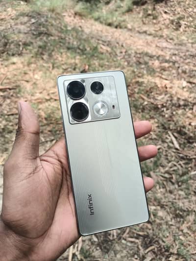 Infinix Note 40