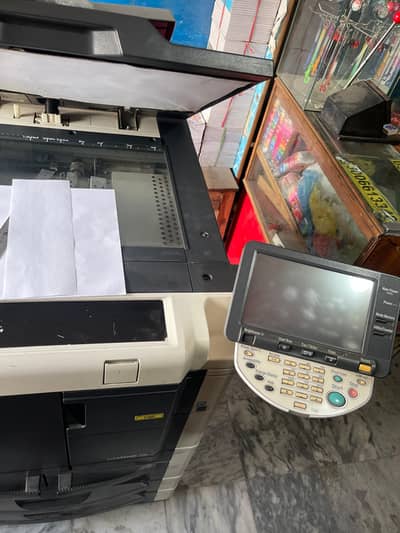 konica minolta 751